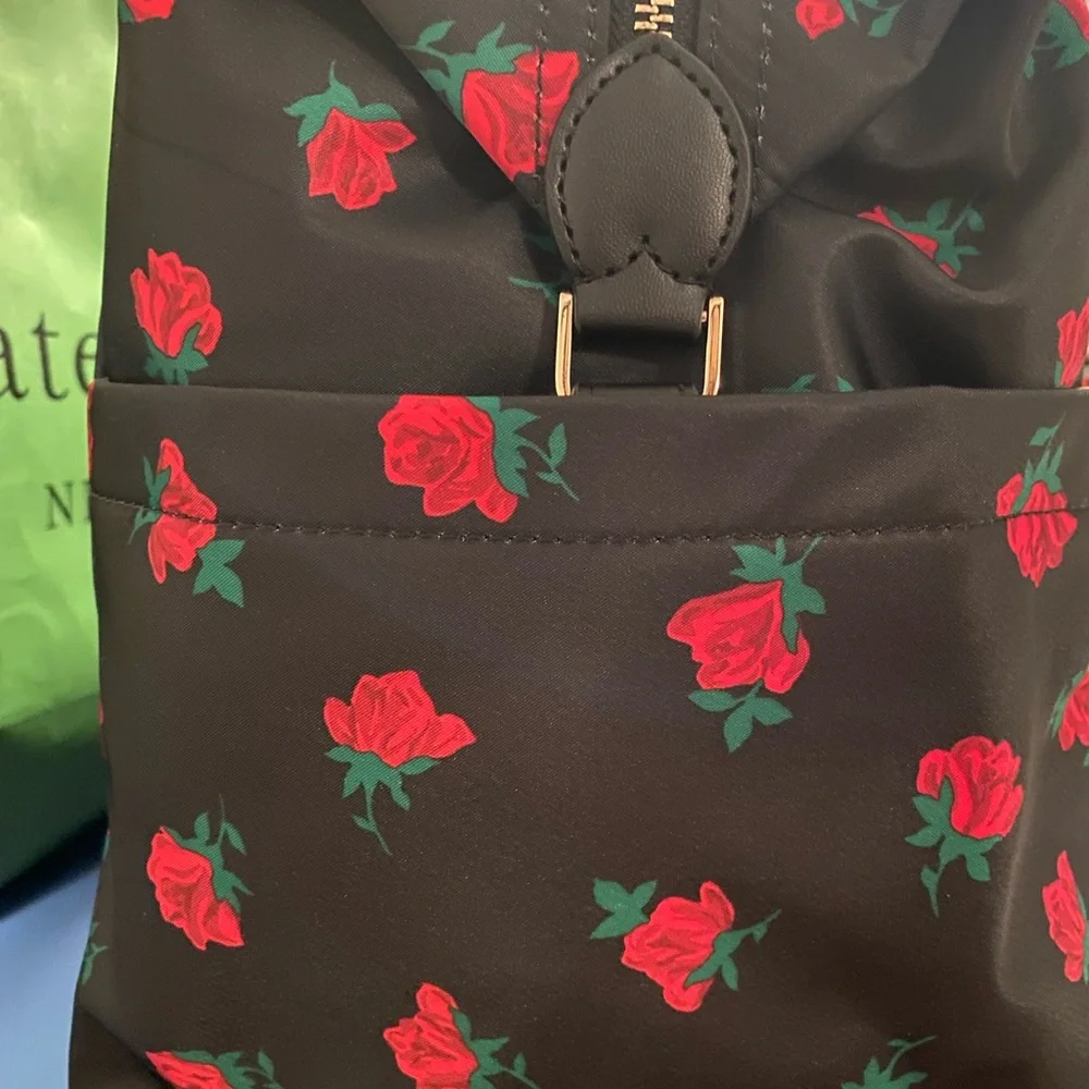 Kate Spade Chelsea Rose Toss Printed Weekender - Picture 9 of 11